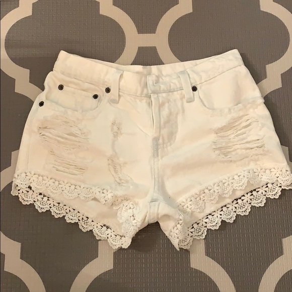 Carmar Pants - Carmar white denim shorts